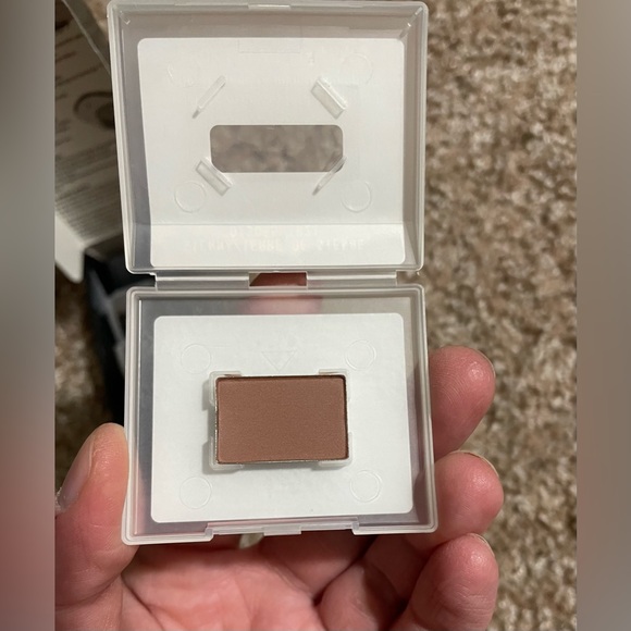 Mary Kay mineral eye color bundle - Picture 6 of 6